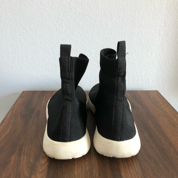 target sock sneakers